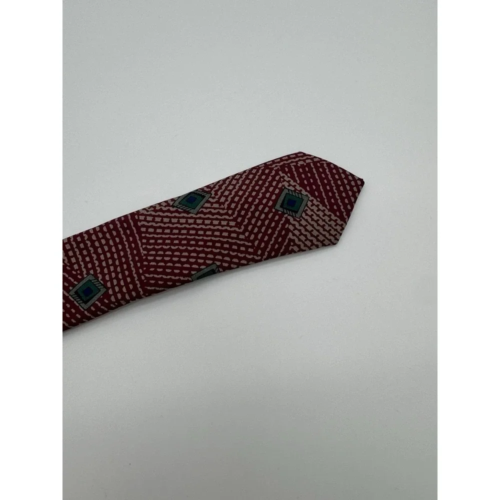 Regatta 80 Men's Neck Tie Red Geometric Diamond Pattern Classic Business Tie